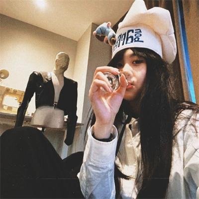 这个女配有点甜